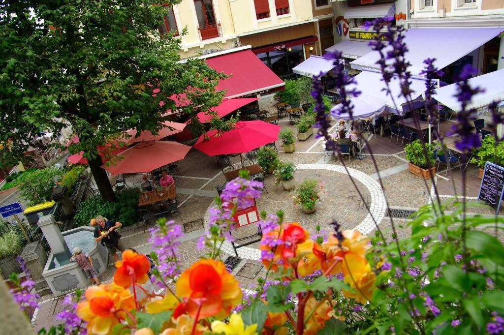 Hotel L'Oasis Évian-les-Bains Exterior foto